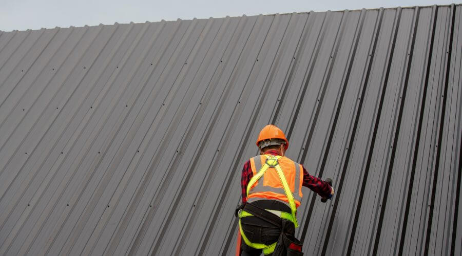 Professional residential roofers in Lowell, IN